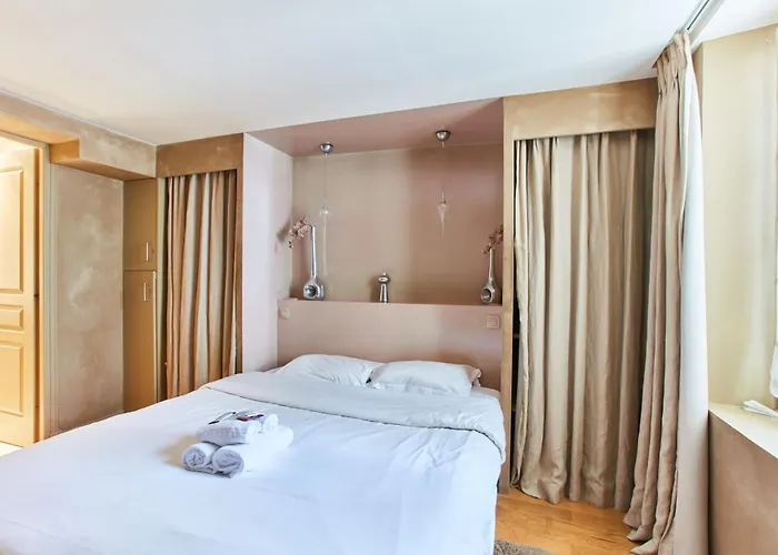 Bnbnova - 1br - Latin Quarter *